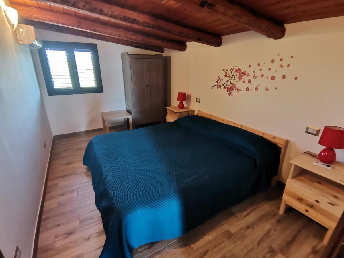 Villa Sole - Finaiti - Appartamento Per Turisti Floridia Extérieur photo