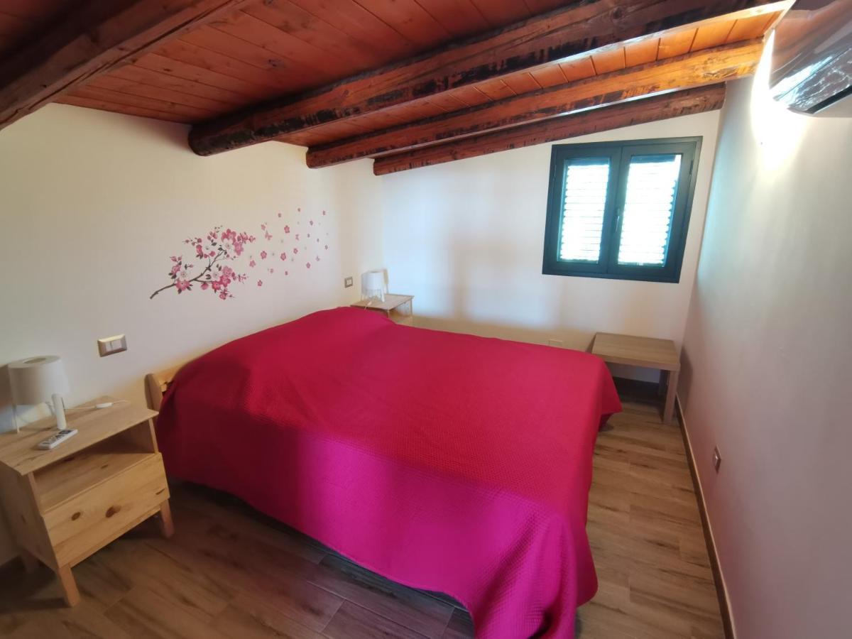 Villa Sole - Finaiti - Appartamento Per Turisti Floridia Extérieur photo