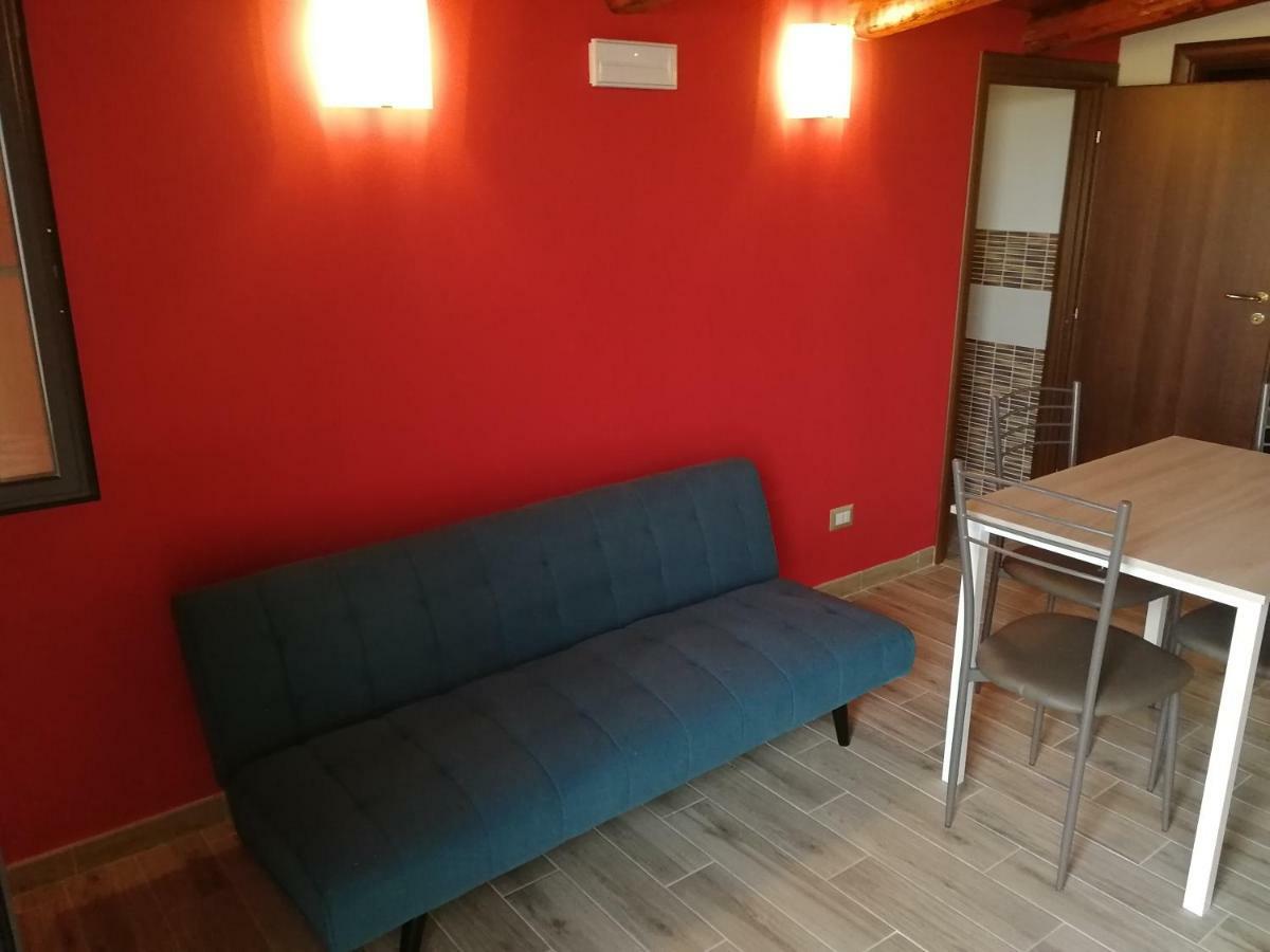 Villa Sole - Finaiti - Appartamento Per Turisti Floridia Extérieur photo