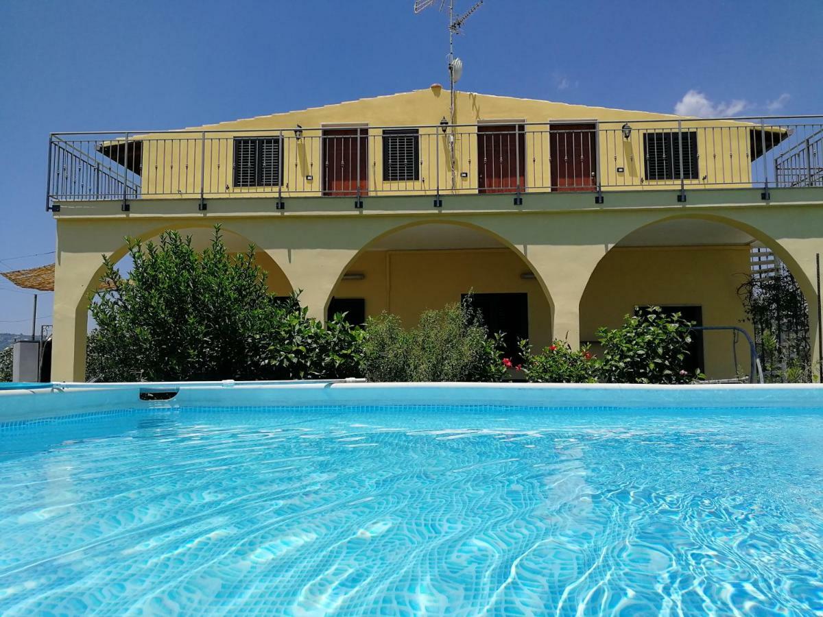 Villa Sole - Finaiti - Appartamento Per Turisti Floridia Extérieur photo