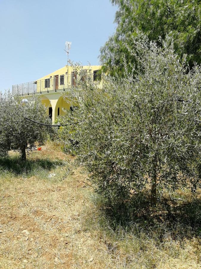 Villa Sole - Finaiti - Appartamento Per Turisti Floridia Extérieur photo